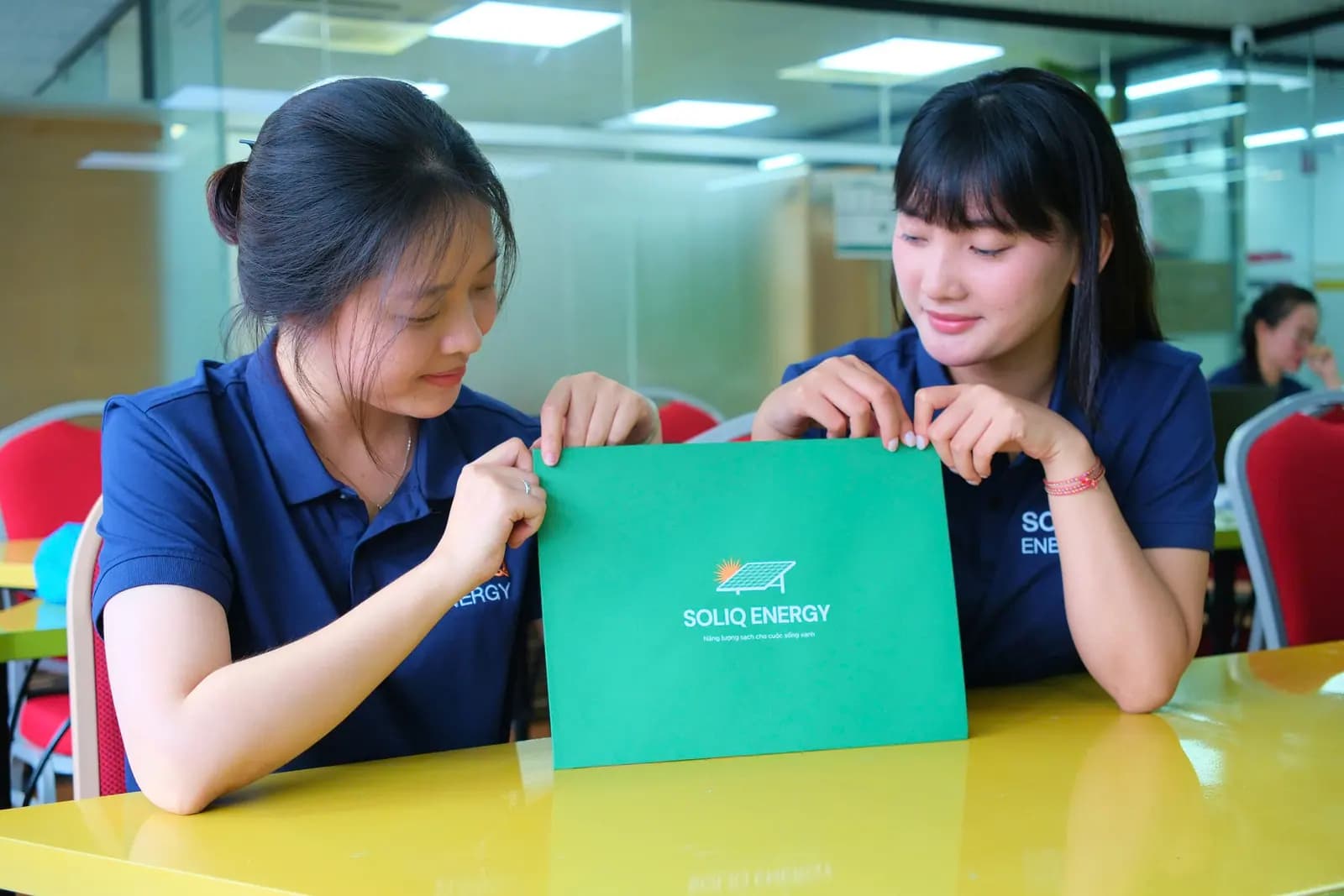 Hình ảnh thực tế đội ngũ SOLIQ tại hiện trường 4